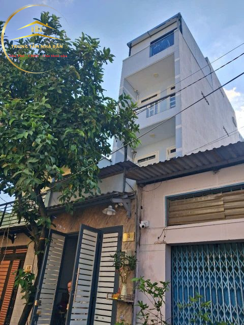 Bán nhà Mặt tiền đường số 16A bhha. 3×13m đúc 3,5 tấm 3pn 4wc. Đường nhựa 7m. Nhà mới cứng vào ở liền. Giá: 4ty9 bớt ít.
