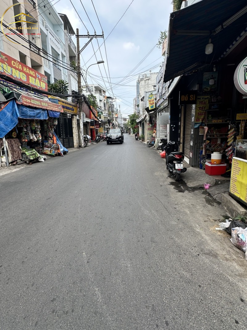 54nisuhuynhlien (4)