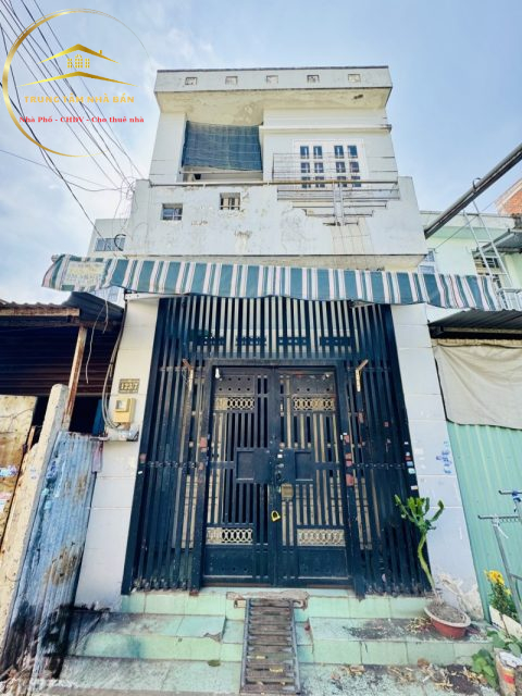 Nhà Gò Xoài - Sát Tân Phú - Nhà 2 Tầng - Hẻm Nhựa Oto Sạch Đẹp - DT Vuông Vức - 4x13.5 - Chỉ 5.7 Tỷ