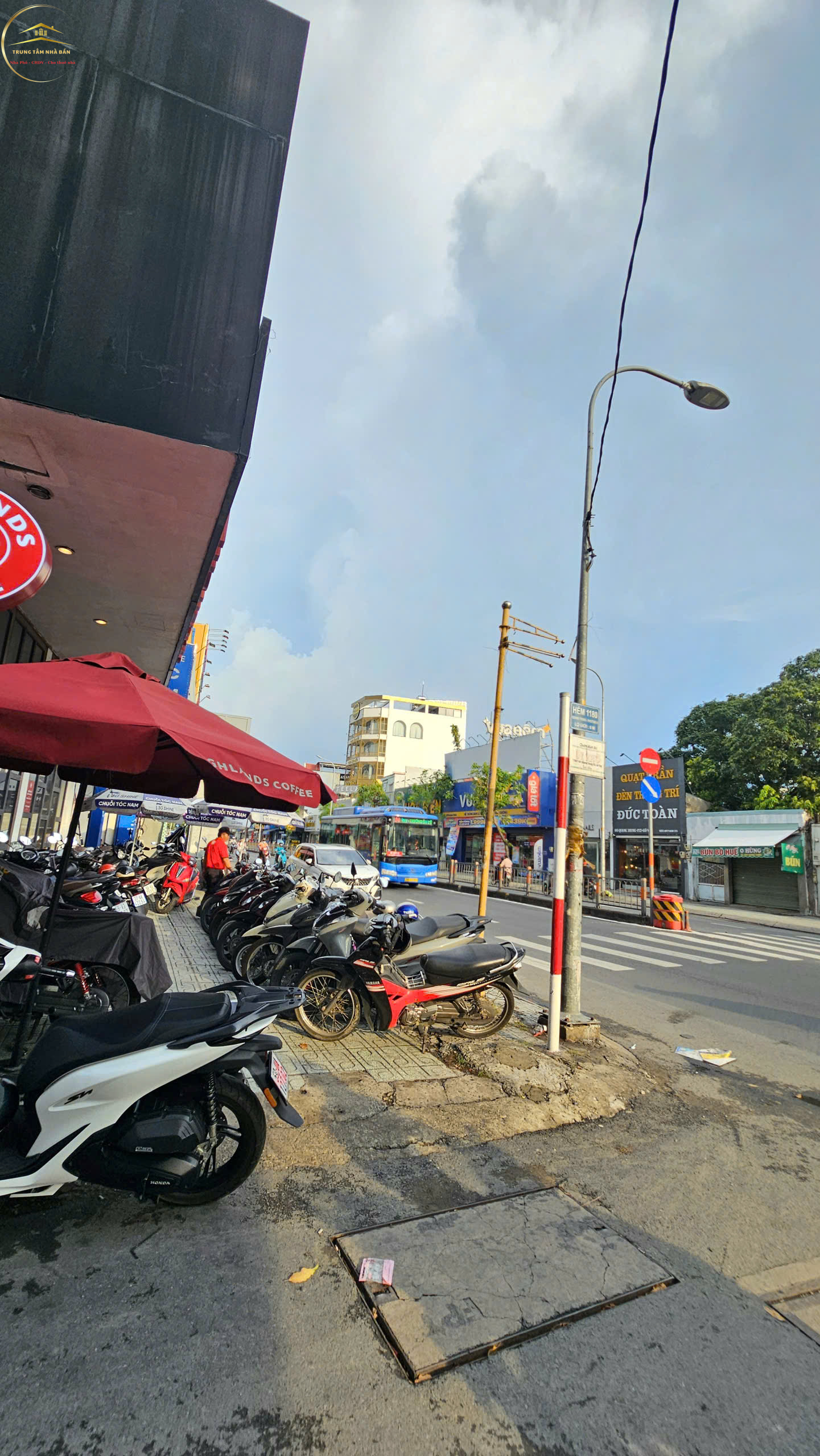 z7857922715916_4cfb3e71d192bdc99254c82164c2b946 căn hộ dịch vụ