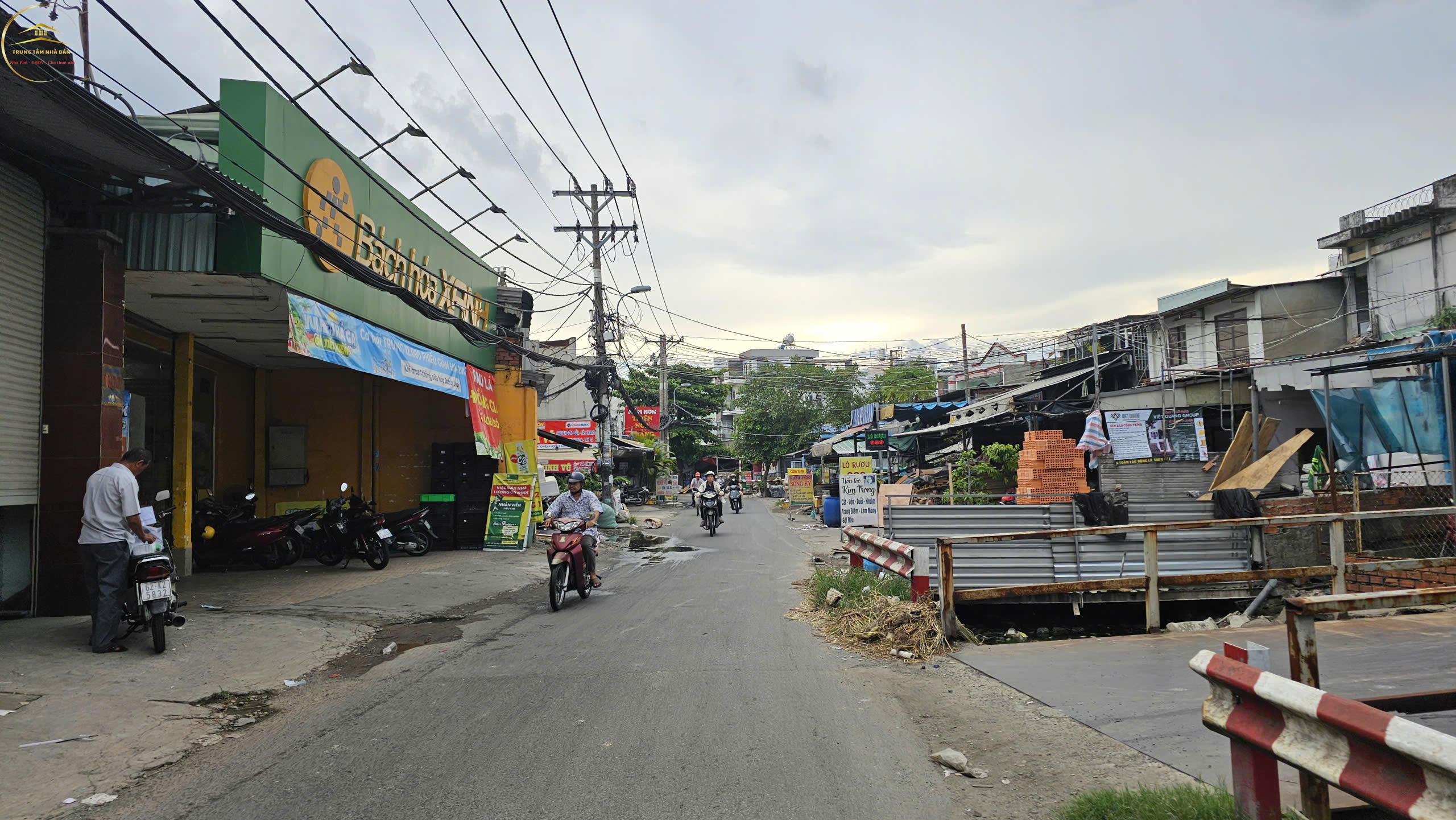 chiến lược, bình tân (16)