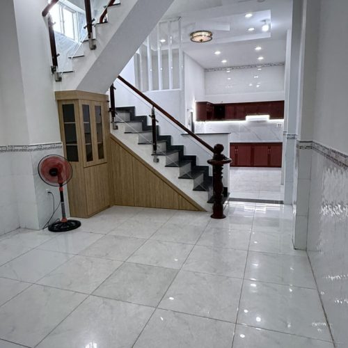 Bán nhà 5 tầng đường Tân Mỹ, sát chợ Tân Mỹ, Kế đại học Tài Chính Marketing, Quận 7 giá ngon